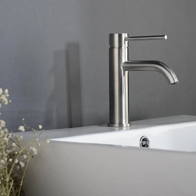 Robinet mitigeur de lavabo monotrou — inox, 6 finitions